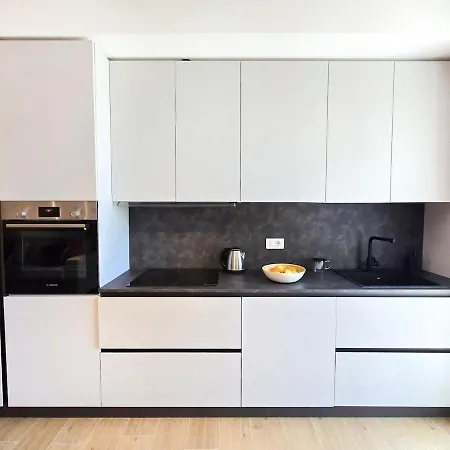 Διαμέρισμα Trilocale Prati Design Con Garage *