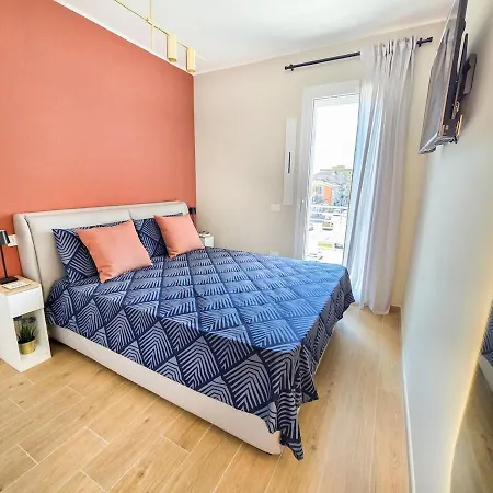 Trilocale Prati Design Con Garage Apartment