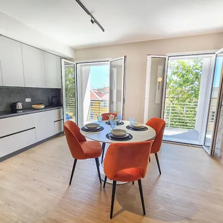 Trilocale Prati Design Con Garage Daire *